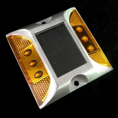 Manufacturer price High brightness IP68 flashing traffic marker light reflective aluminum led cat eye solar road stud